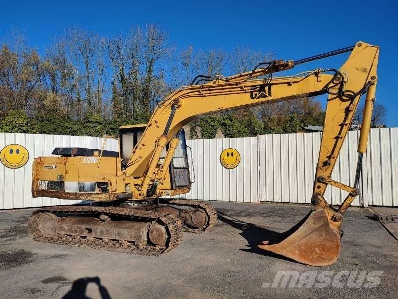 CAT E120B حفارات زحافة