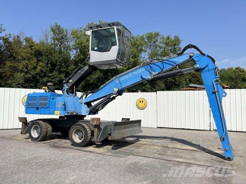 Fuchs MHL320 مناولات المخلفات / مناولات صناعية