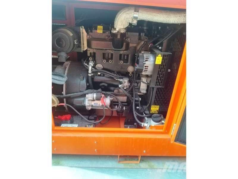  Gruau 22 KVA مولدات ديزل