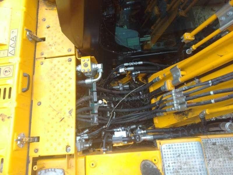 JCB 150XL SV حفارات زحافة