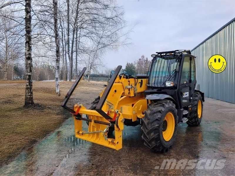 JCB 535-95 مناولات متداخلة