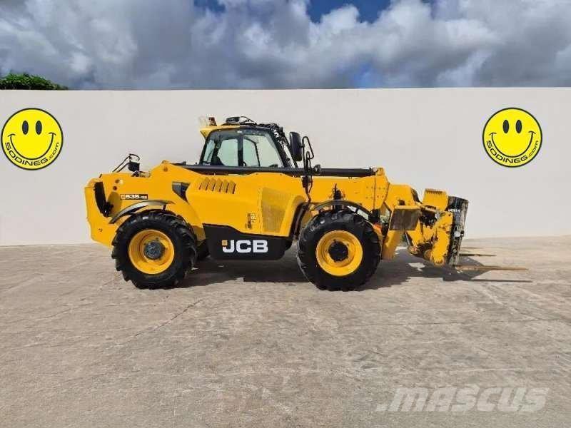 JCB 535V125 مناولات متداخلة