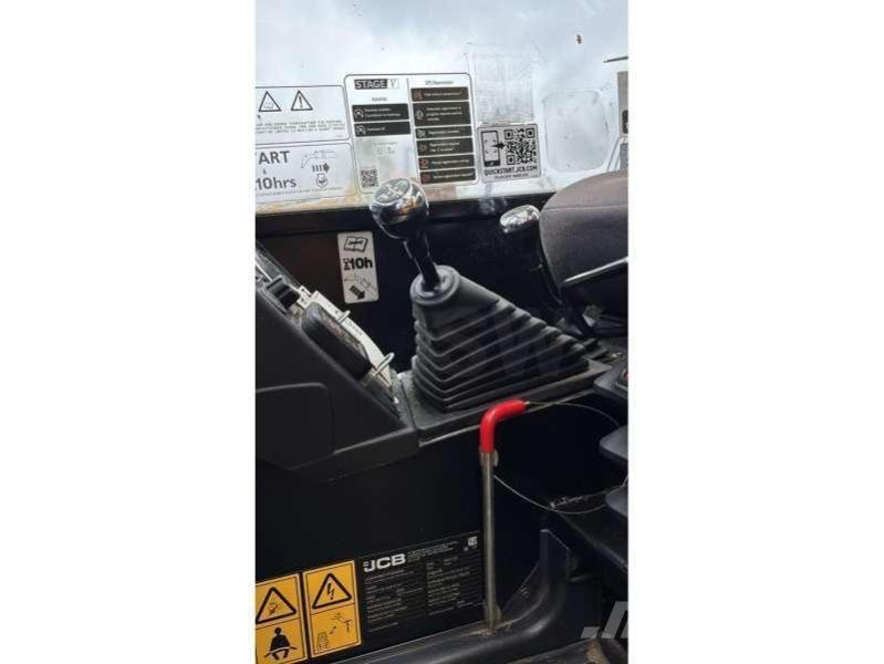 JCB 535V125 مناولات متداخلة