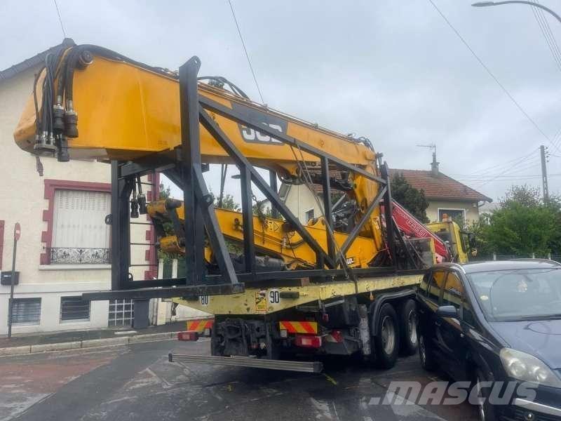 JCB JS360 حفارات هدم