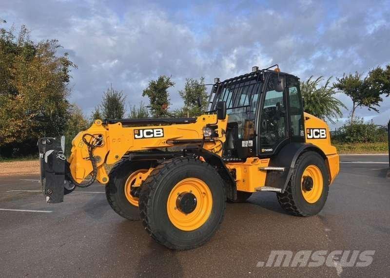 JCB TM320 مناولات متداخلة