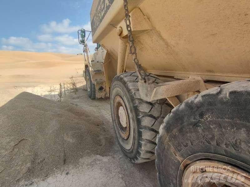 Terex TA30 ساحبات مفصلية