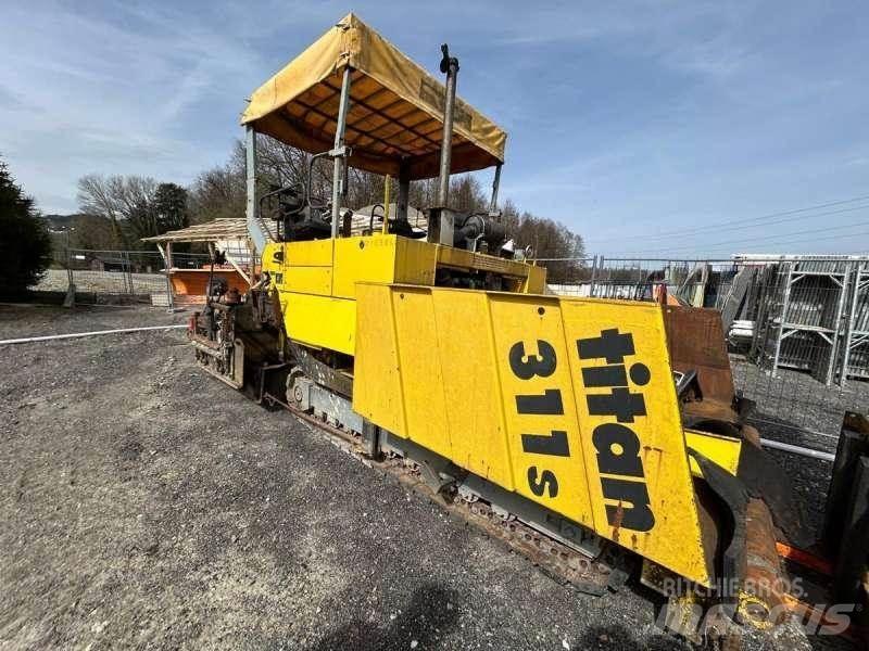 Titan 311S معدات السفلتة