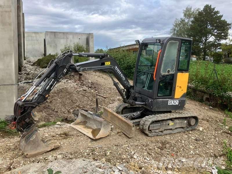 Volvo ECR25D حفارات صغيرة أقل من 7 طن (حفارات صغيرة)