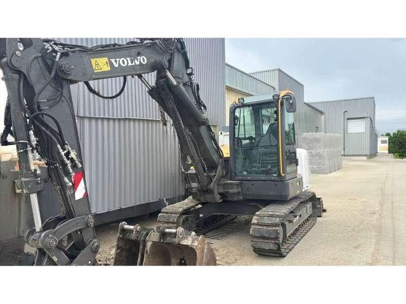 Volvo ECR88D حفارات زحافة