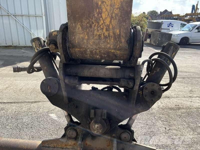 Volvo EW140D حفارات بعجل