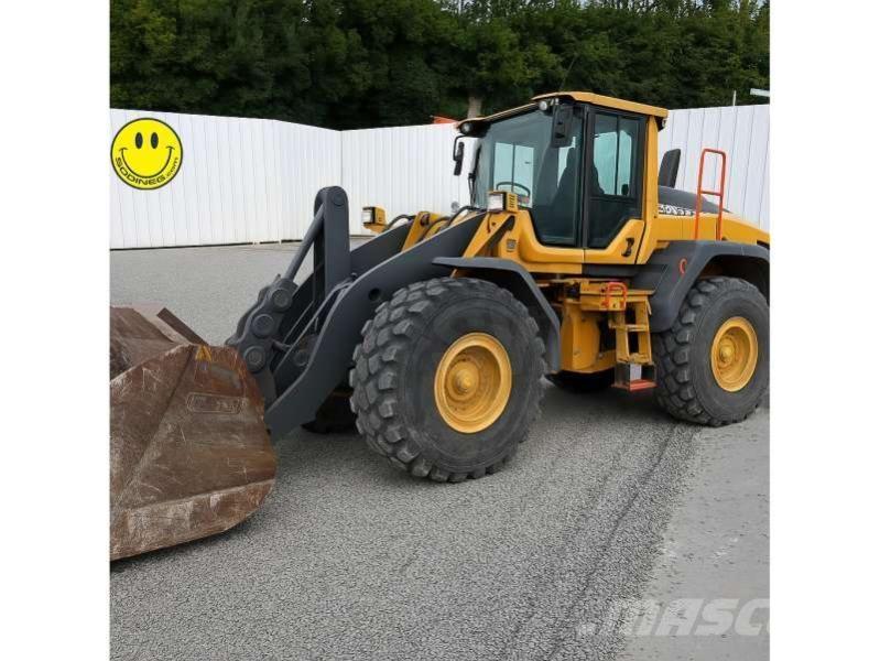 Volvo L110H لوادر بعجل