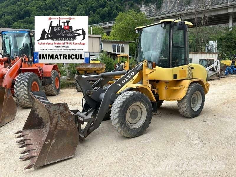 Volvo L30Z لوادر صغيرة