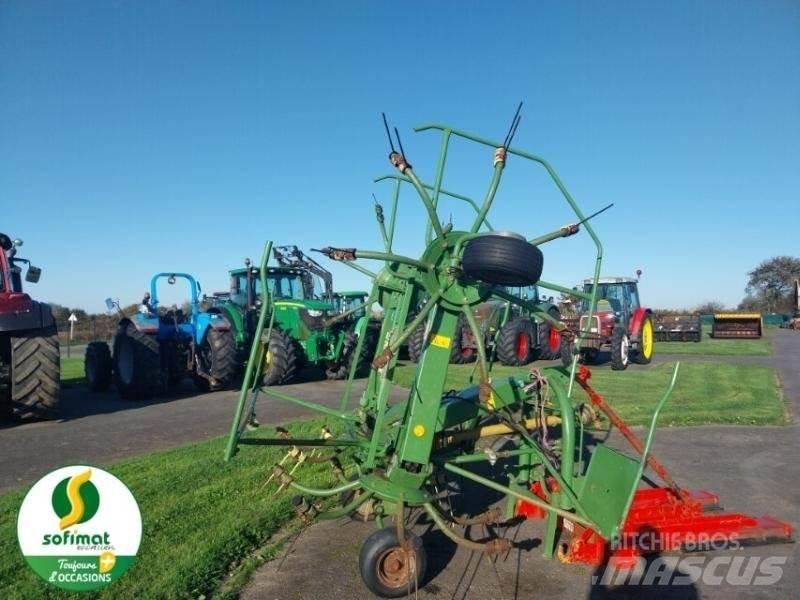 Krone KW550 مكابس وميبسات التبن