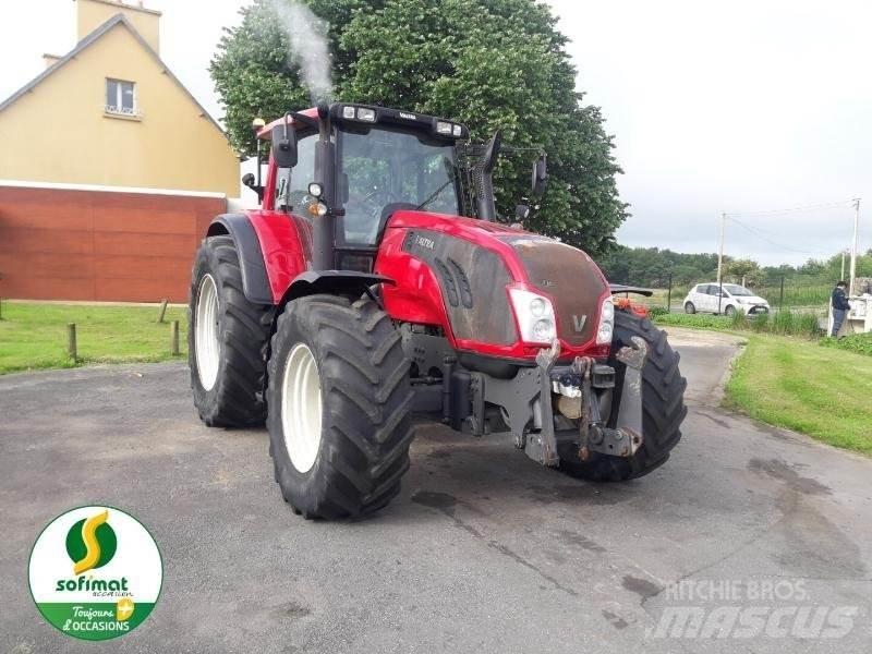 Valtra T183 الجرارات