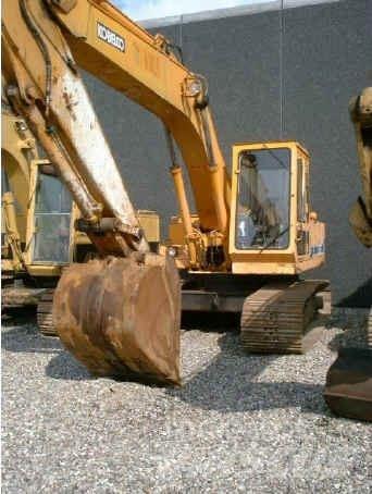 Kobelco 907 حفارات زحافة