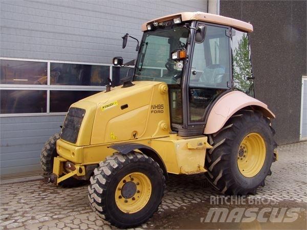 New Holland NH95 الجرارات