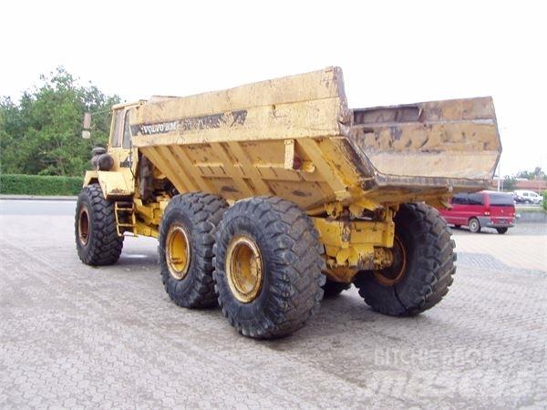 Volvo A25 ساحبات مفصلية