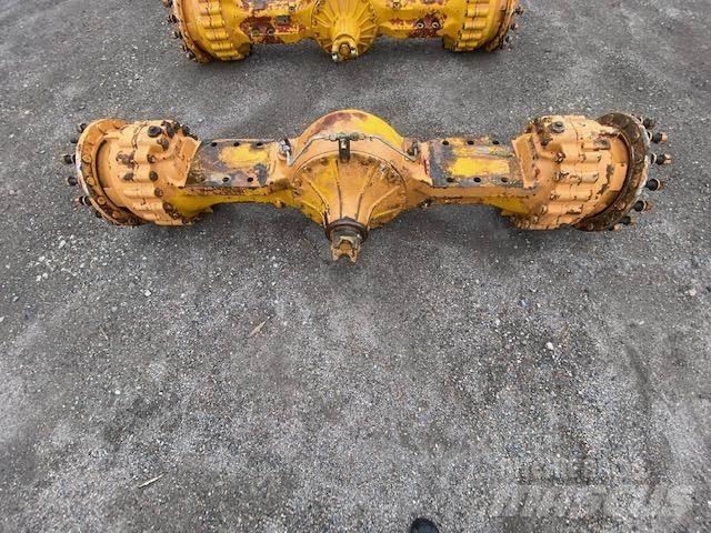 CASE 821 c axles محور العجلة