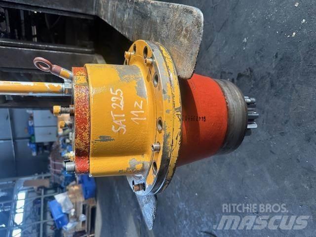 Liebherr SAT 225 الشاسيه والتعليق