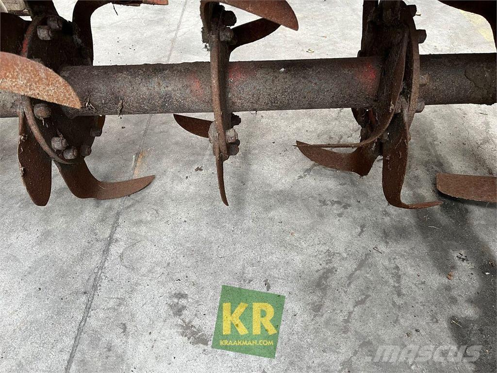 Agrator 230 cm معدات جز نباتات البطاطس المتيبسة