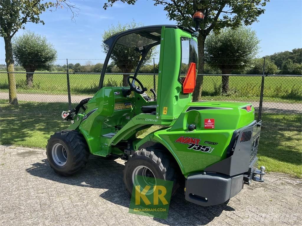 Avant 735 TDL لوادر وحفارات أمامية