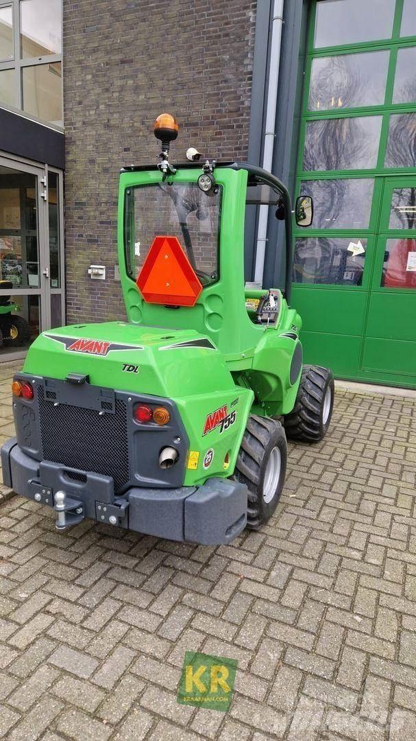 Avant 755 TDL لوادر وحفارات أمامية
