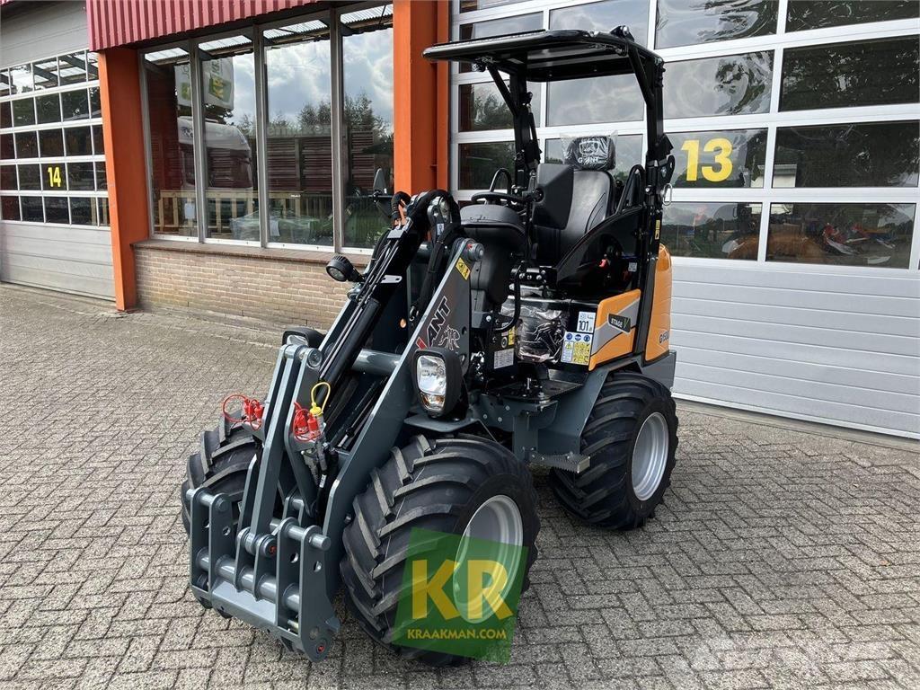 GiANT G1500 لوادر وحفارات أمامية