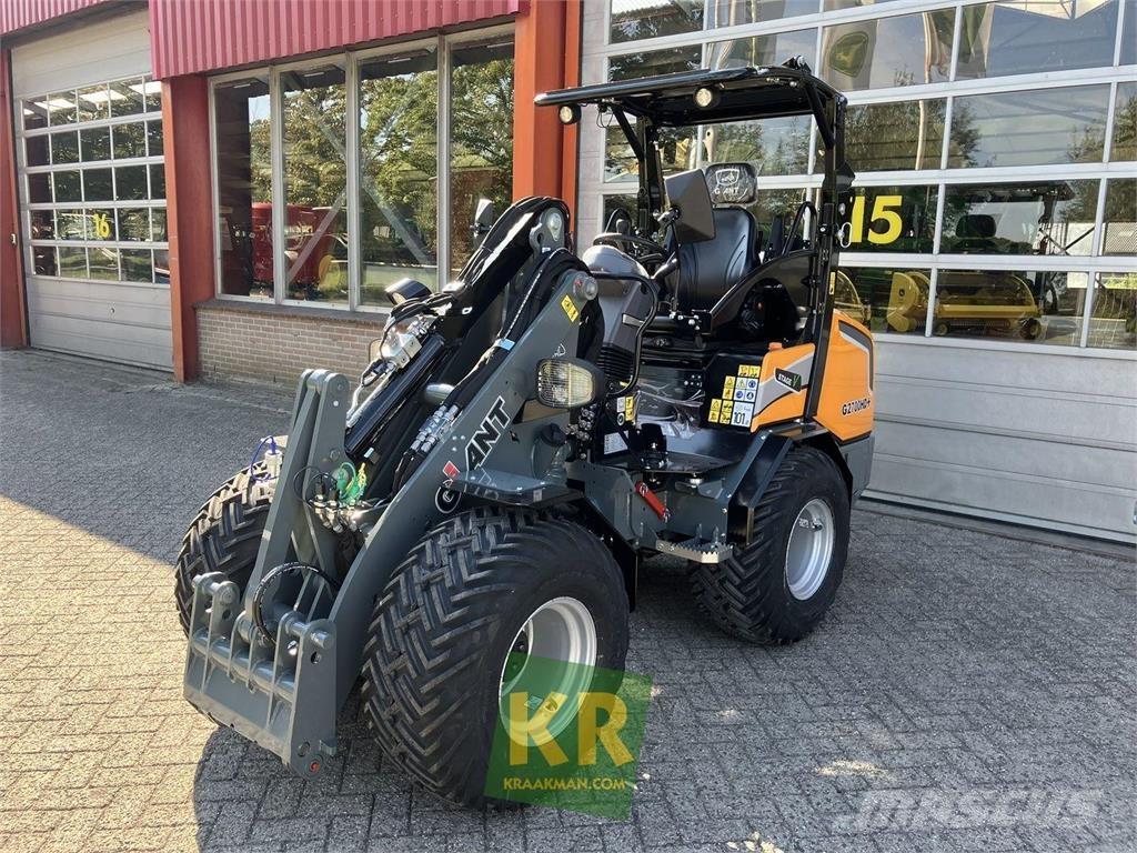 GiANT G2700 HD+ لوادر وحفارات أمامية