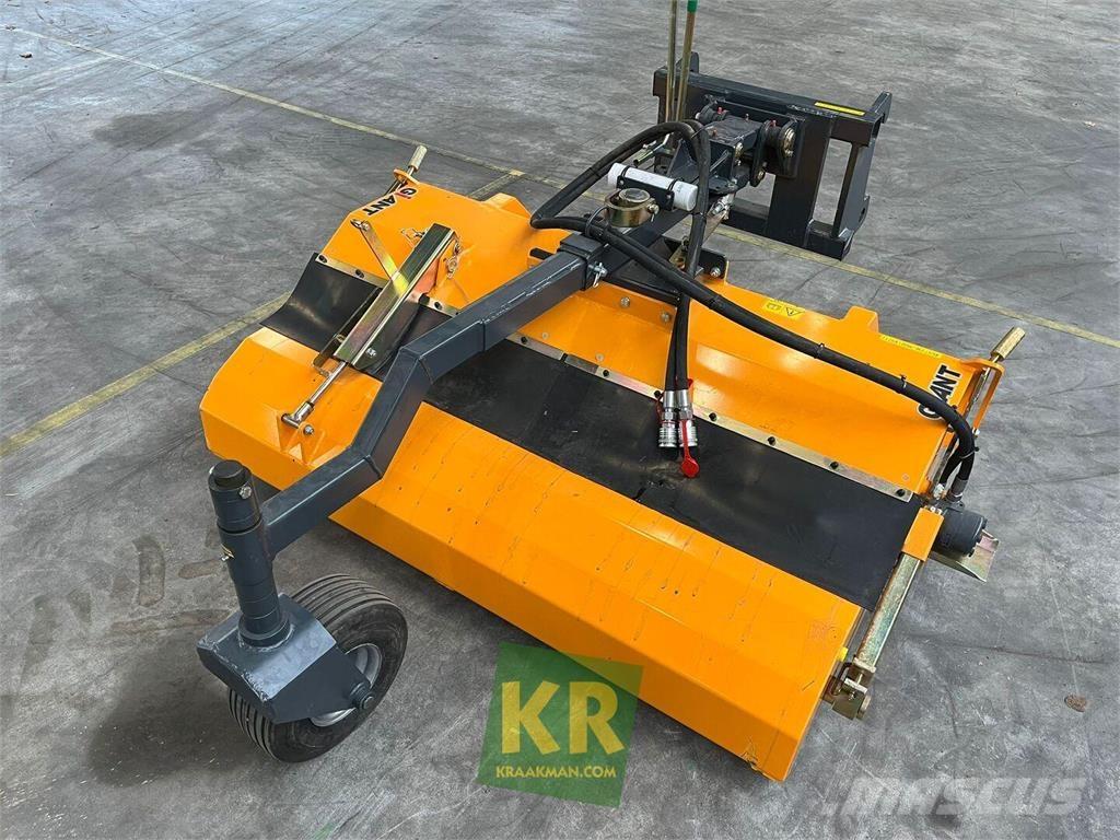 GiANT Veegmachine كناسات