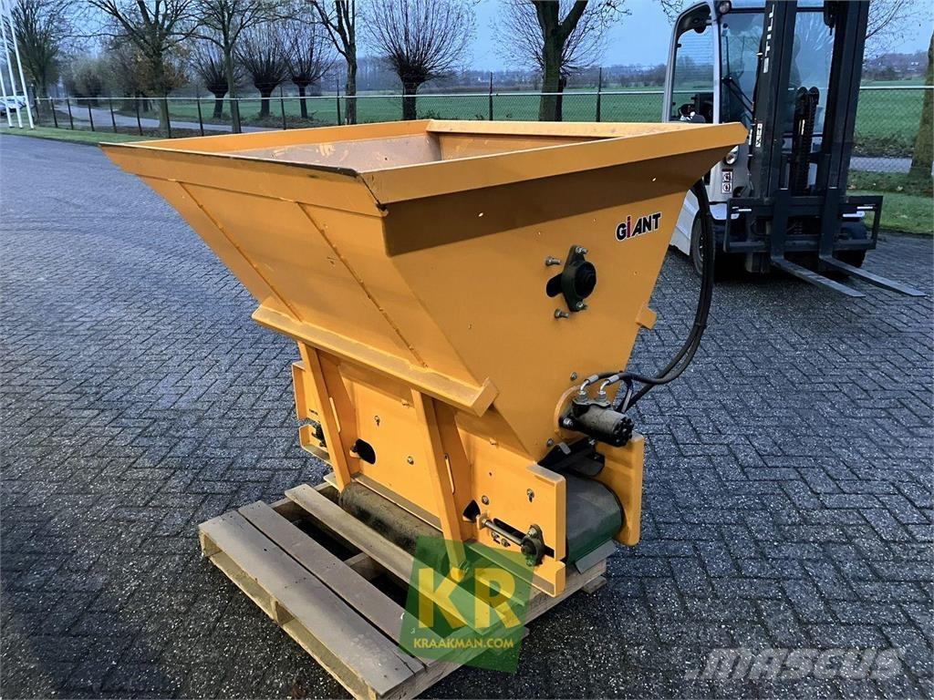 GiANT Verdeelbak لوادر وحفارات أمامية