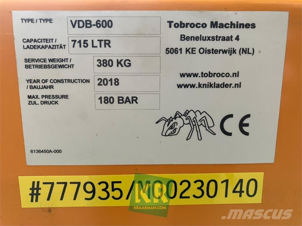 GiANT Verdeelbak لوادر وحفارات أمامية