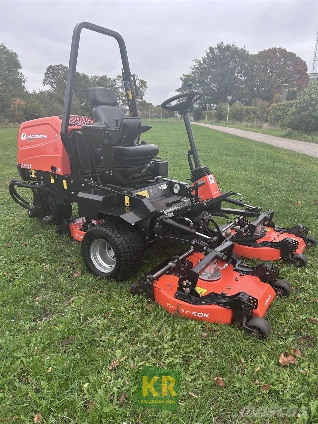Jacobsen AR331 تقطيع وتقليم وتحيط جزازات