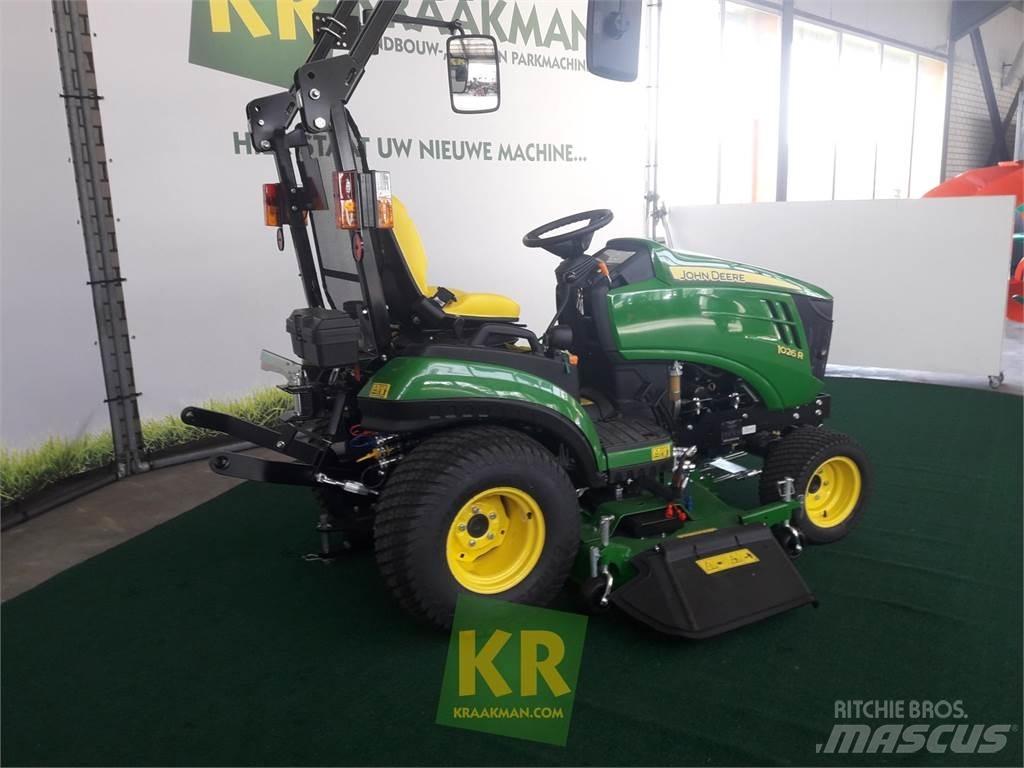 John Deere 1026R جرارات مدمجة