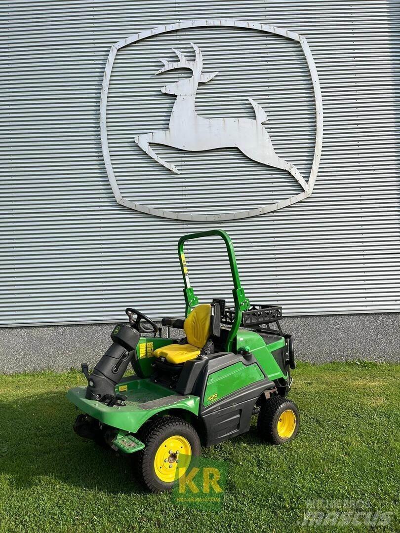John Deere 1580 تقطيع وتقليم وتحيط جزازات