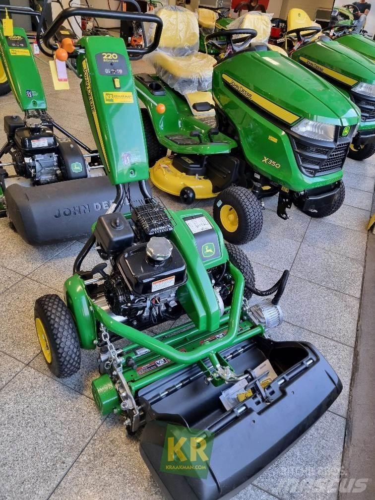 John Deere 220 رؤوس الحصادات الدراسات