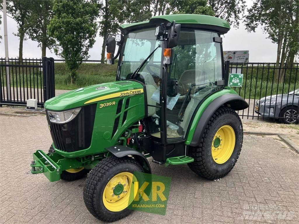 John Deere 3039R جرارات مدمجة