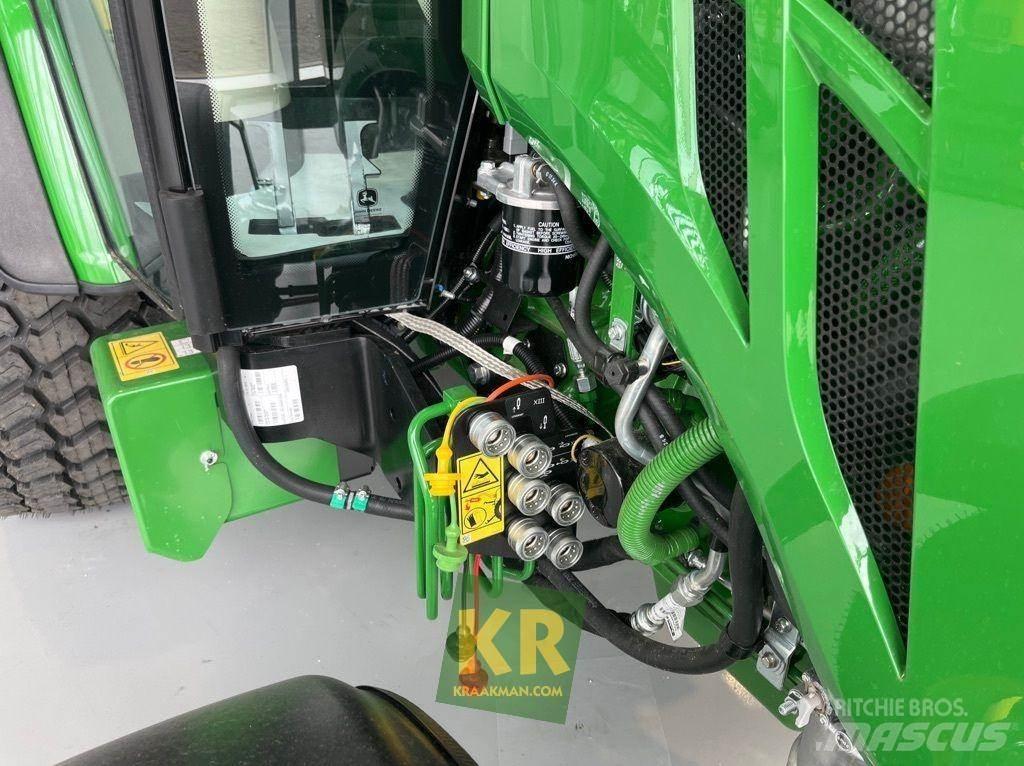 John Deere 4066R جرارات مدمجة