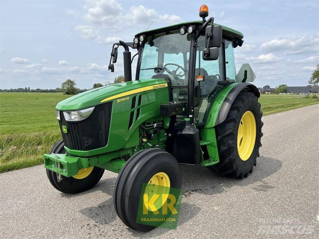 John Deere 5090M الجرارات