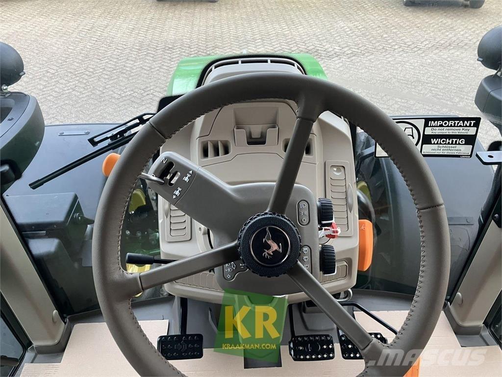 John Deere 6120M الجرارات