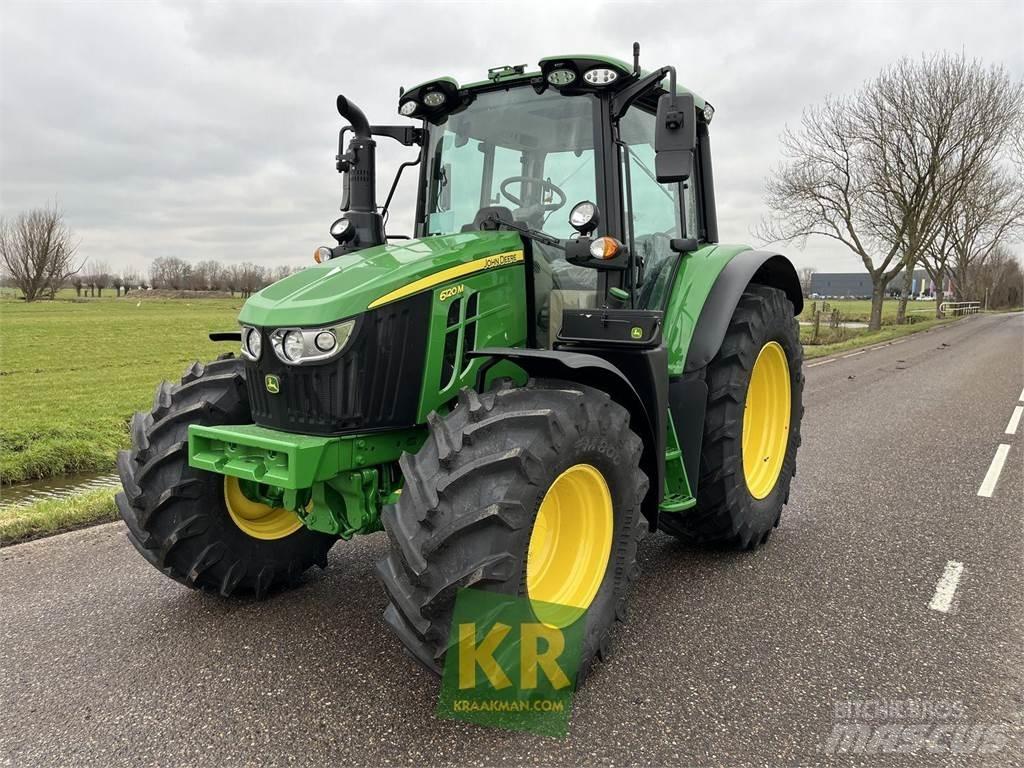 John Deere 6120M الجرارات
