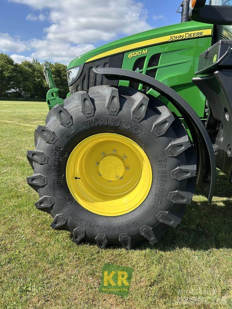 John Deere 6120M الجرارات