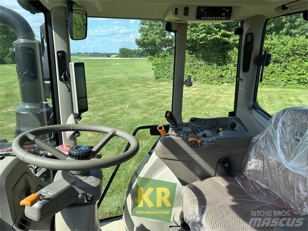 John Deere 6120M الجرارات