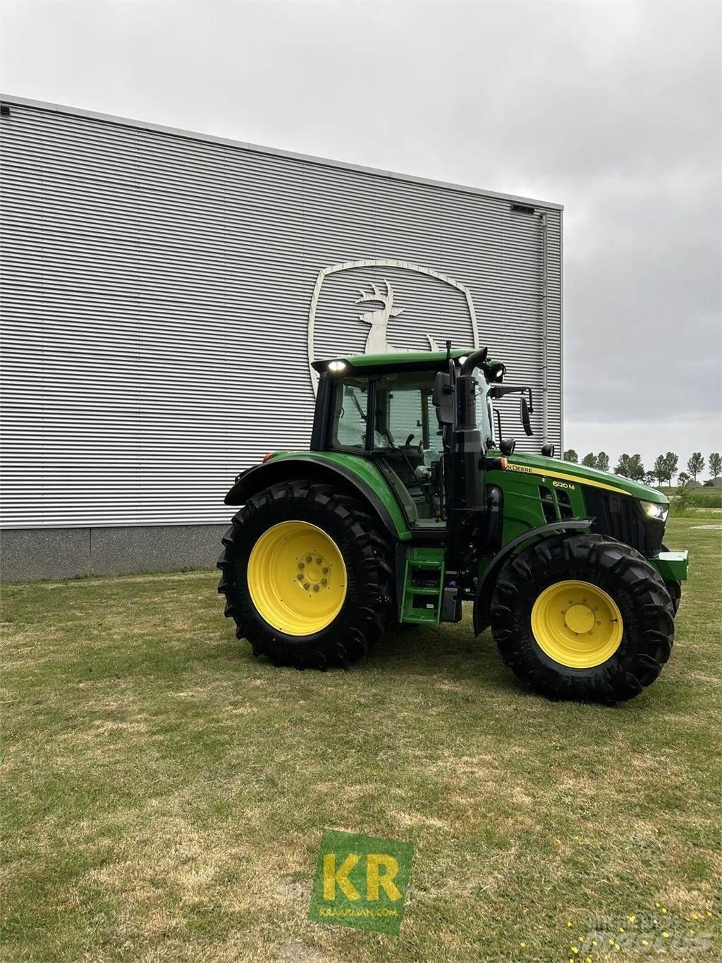 John Deere 6120M الجرارات