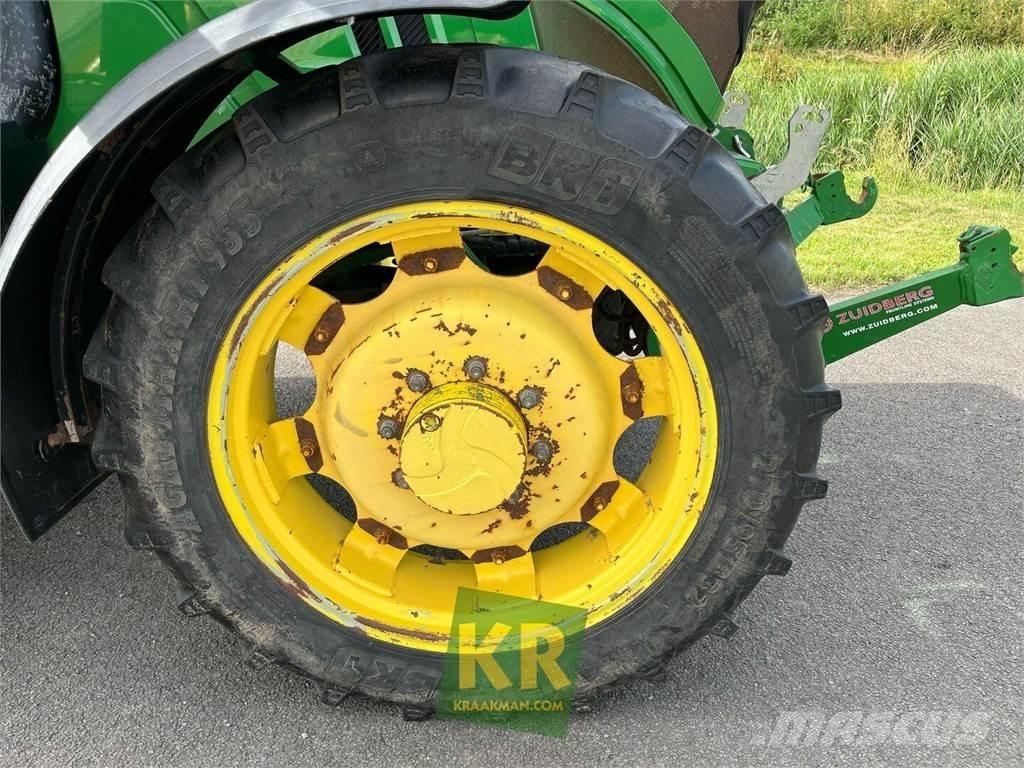 John Deere 6125M الجرارات