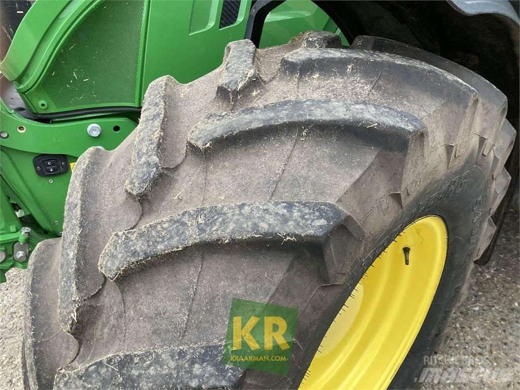 John Deere 6130R الجرارات