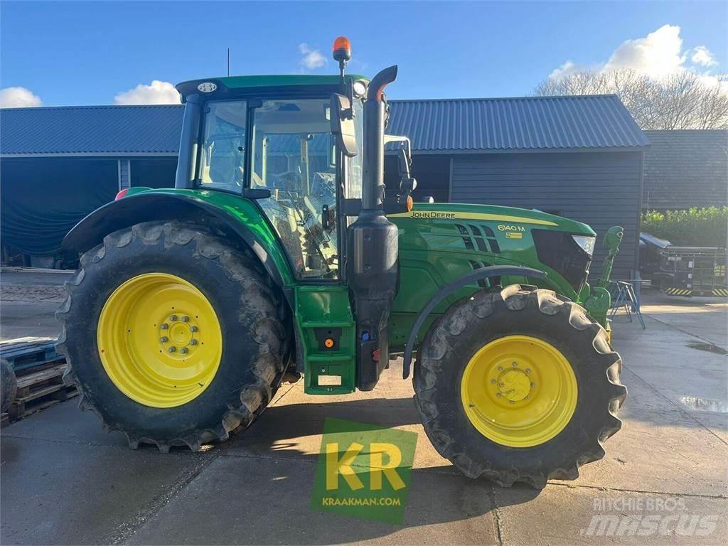John Deere 6140M الجرارات