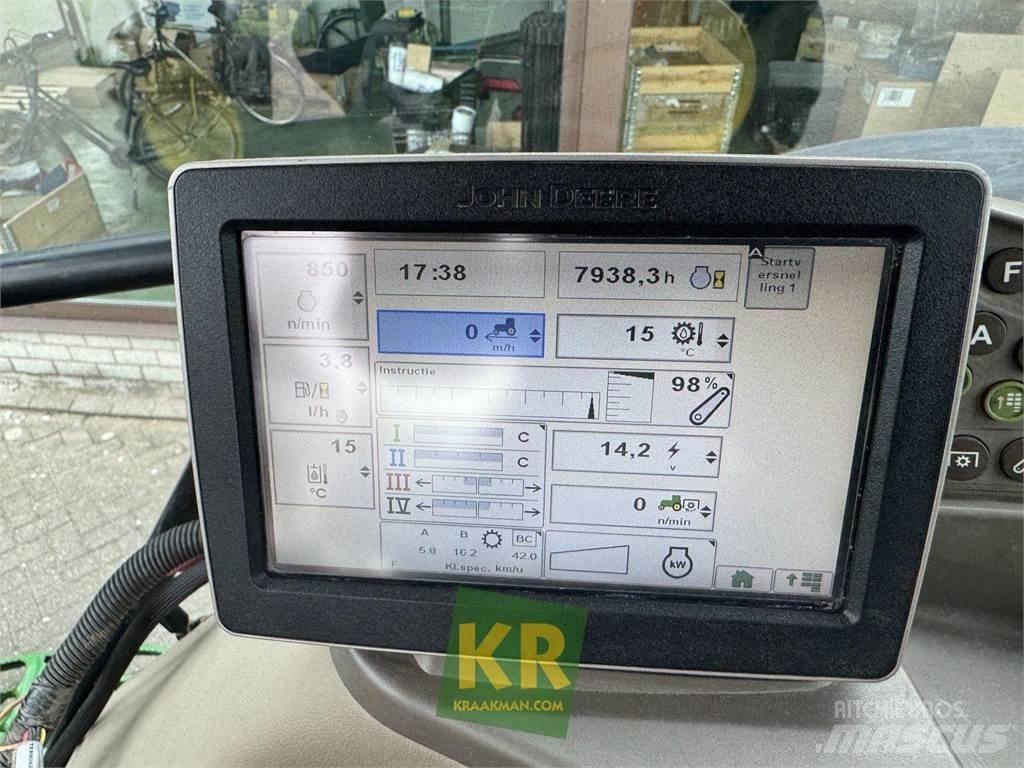 John Deere 6150R الجرارات