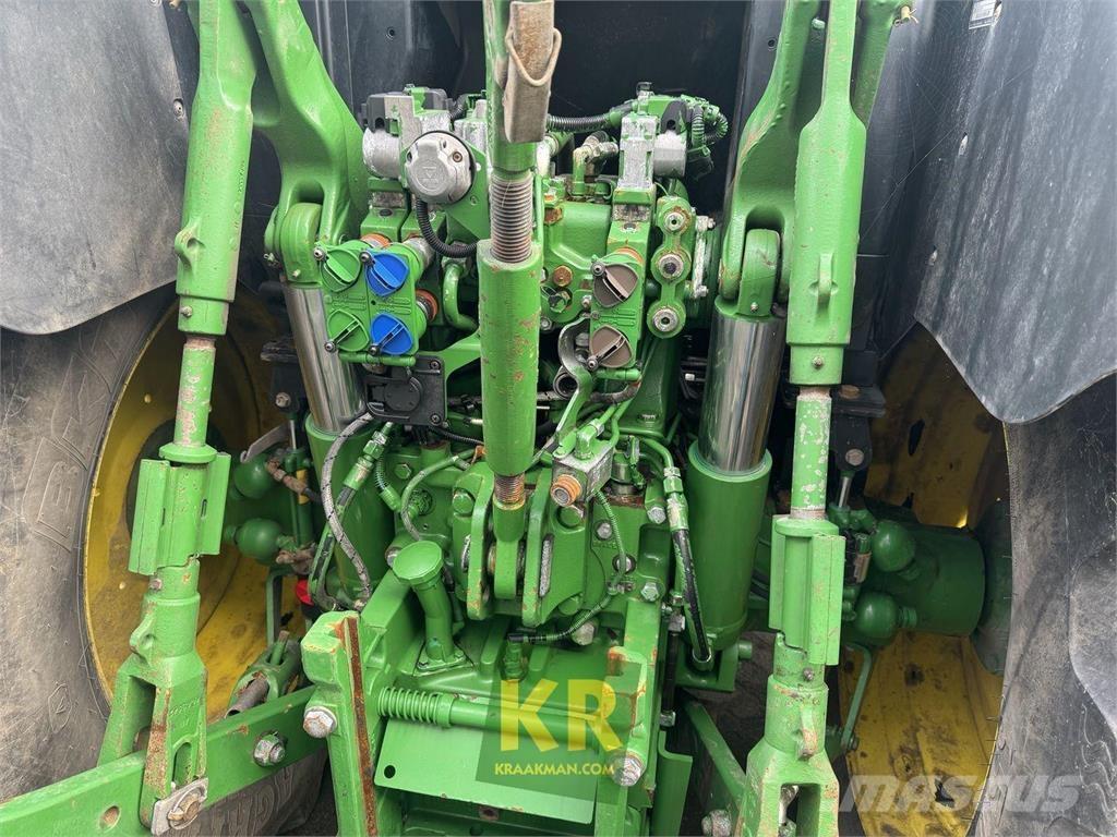 John Deere 6150R الجرارات