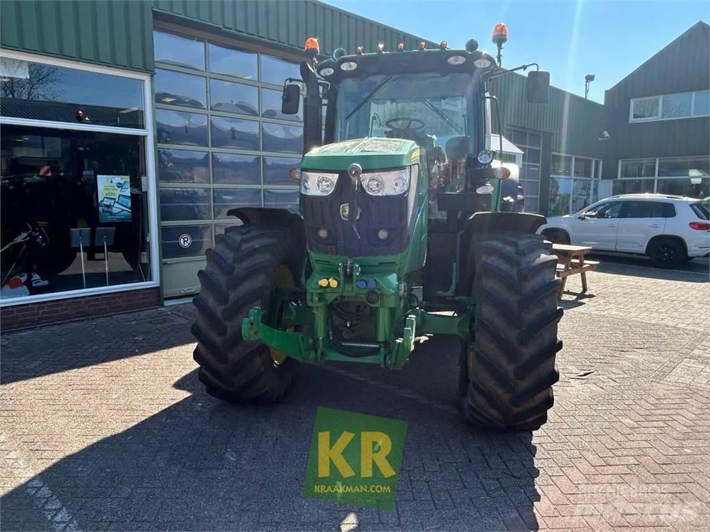 John Deere 6150R الجرارات