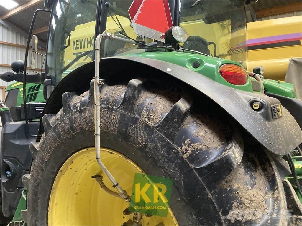 John Deere 6155R الجرارات